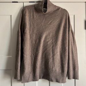 Mockneck sweater
